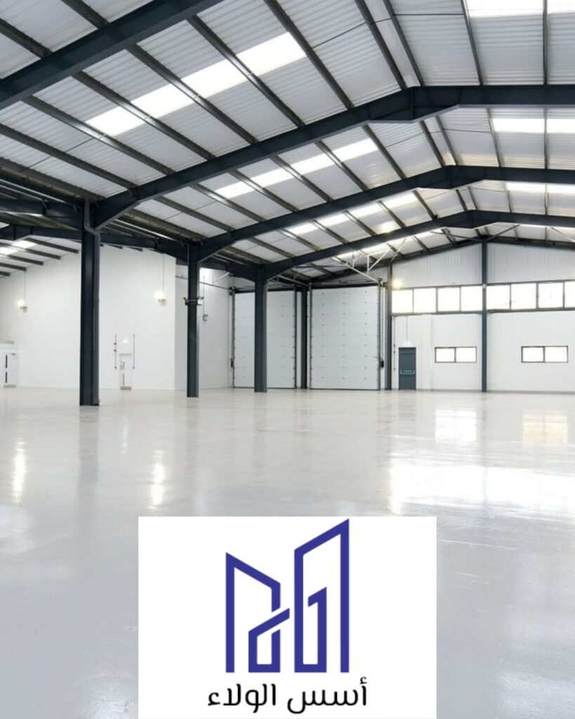 ألواح سندوتش بانل معزولة تستخدم في بناء المستودعات والمصانع في السعودية