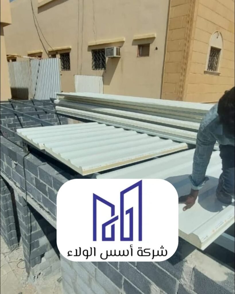 الابتكار في استخدامات السندوتش بانل
